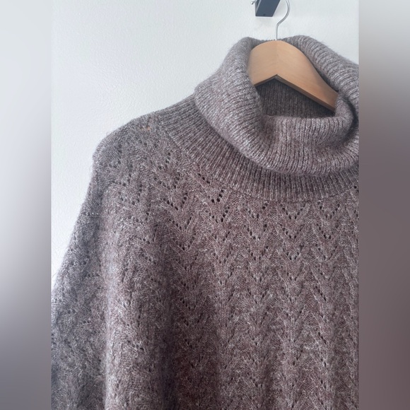 Old Navy XL Go-Recycled Knit Sweater – Brown, Soft & Cozy Sustainable Blend - Picture 3 of 8